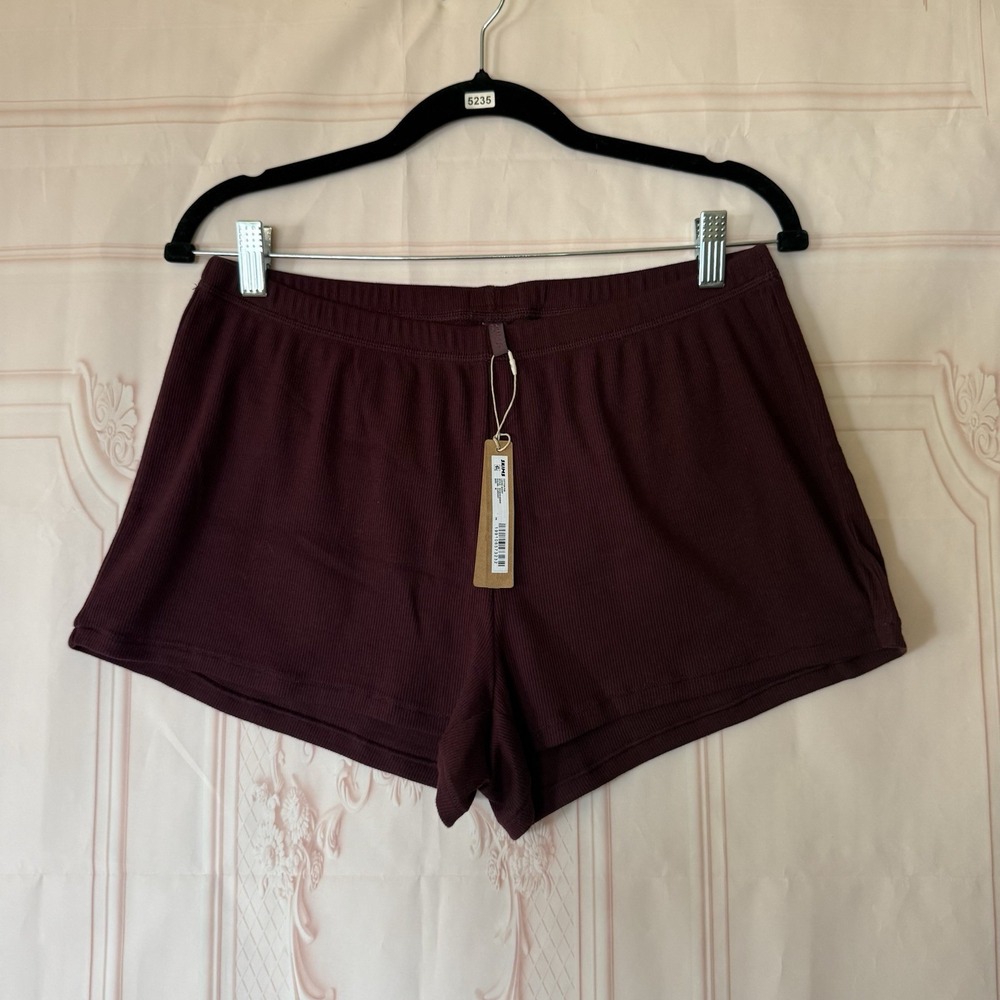 Skims Cotton Rib Loose Short In Currant Size M NWT